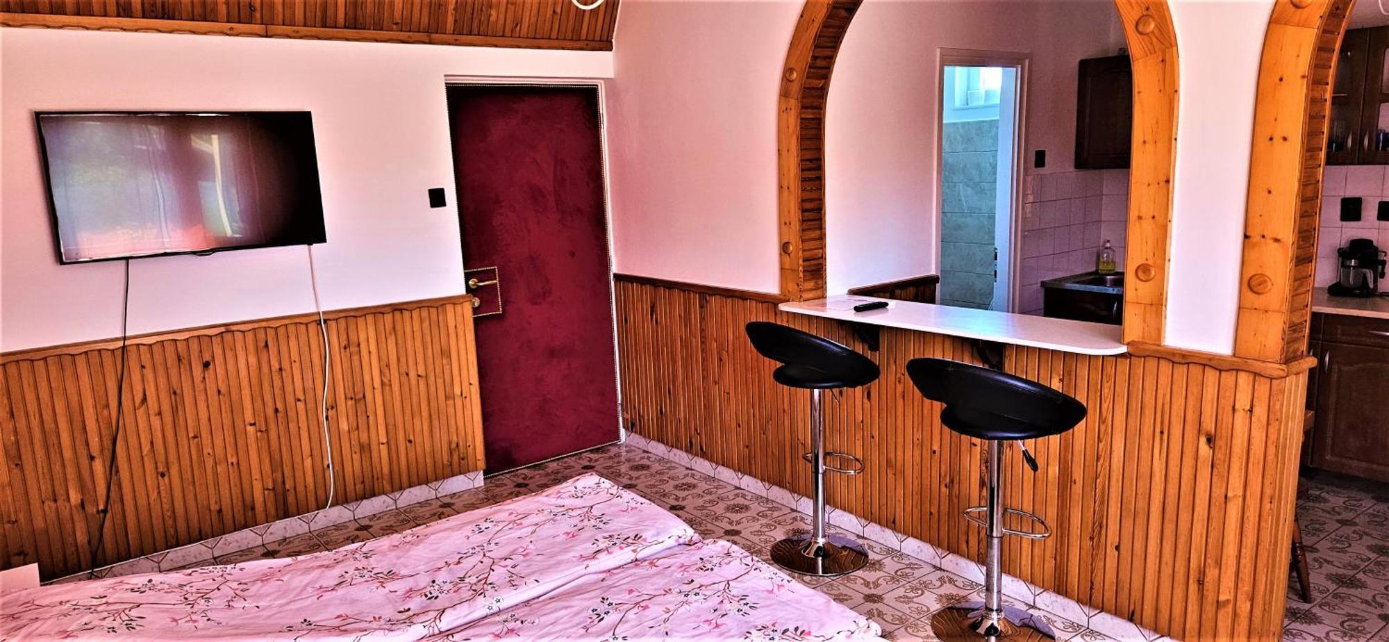 Alex's Apartman&Panzió Hajdúszoboszló Exterior foto
